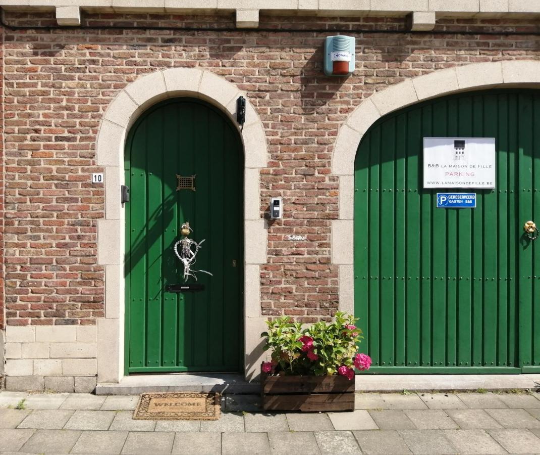 Guesthouse La Maison De Fille Diest Luaran gambar